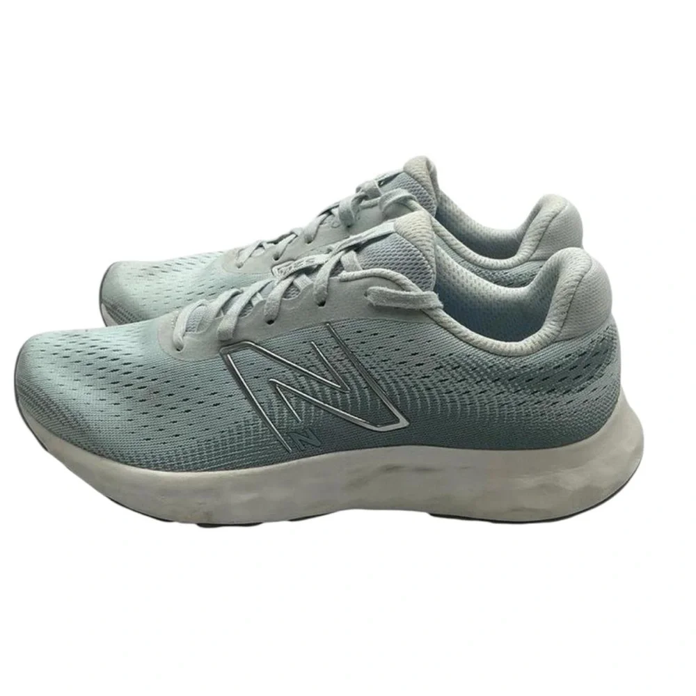 New Balance 520 Light Gray Running Shoes size‎ 9